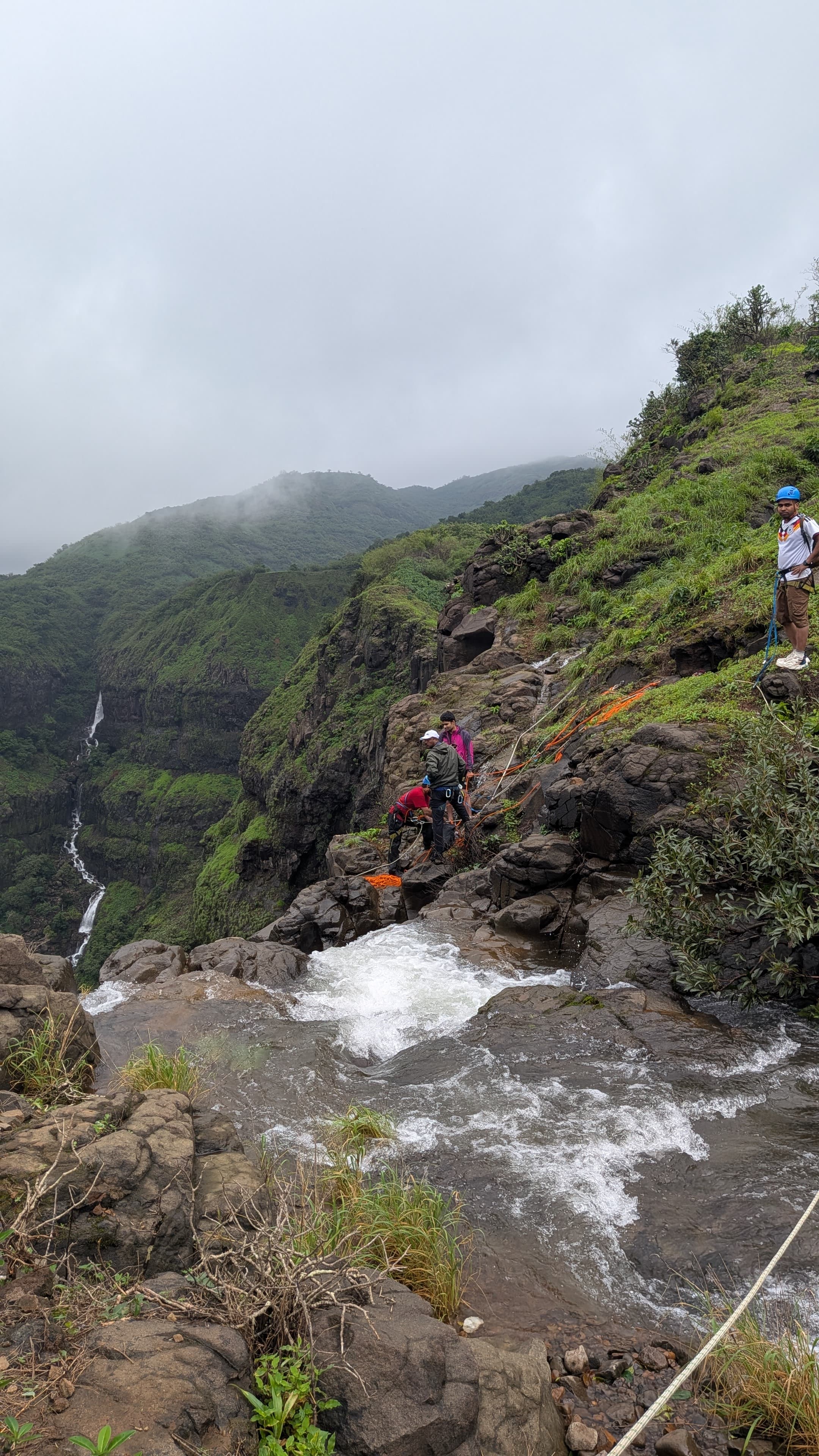 Lingya Ghat Waterfall Rappelling — expedition photo 3